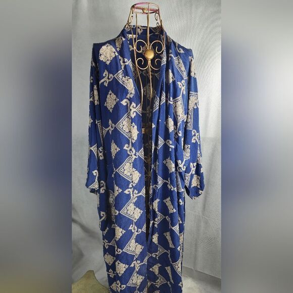 100% Silk Vintage Kimono with Pockets, Kakusode Sleeves Size M - Picture 2 of 10